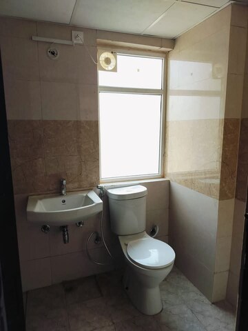Bathroom in 3 BHK Apartment at Amrapali Riverview, Amrapali Leisure Valley – for Sale