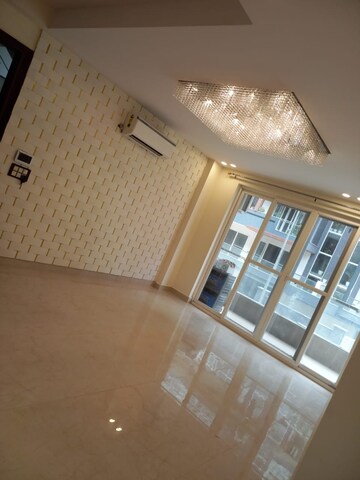 Furnished Amenities in 4 BHK Builder Floor at Ansal API Esencia, Sector 67 – for Rent