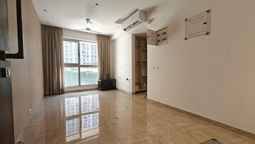 Room in 2 BHK Apartment at Hiranandani Regent Hill, Powai – for Rent