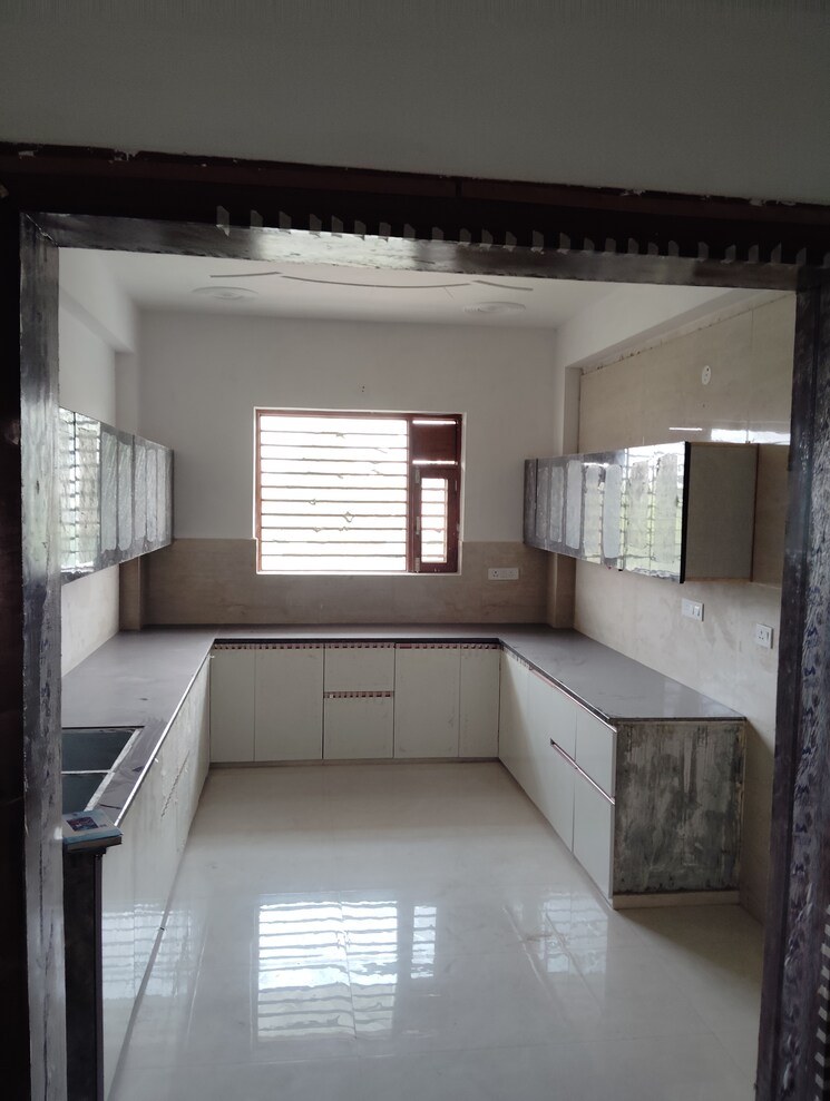 Kitchen, sector 7 3 Bedroom 2250 Sq.Ft. Builder Floor In Sector 7 Faridabad 7917519