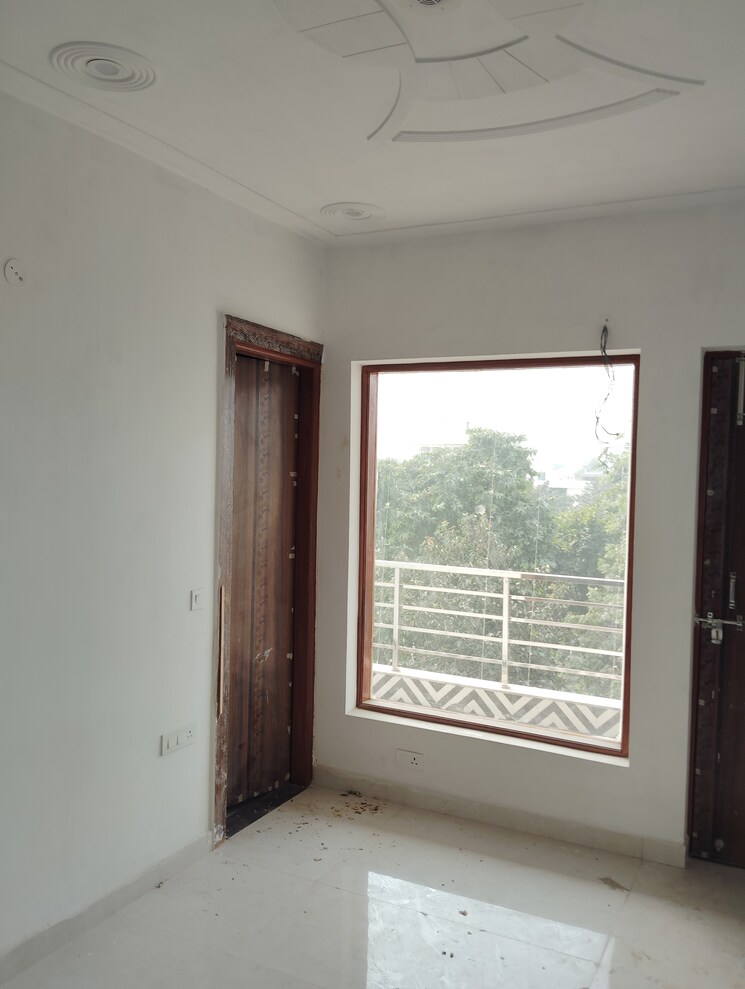 Room, sector 7 3 Bedroom 2250 Sq.Ft. Builder Floor In Sector 7 Faridabad 7917519