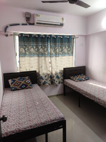 Room in  Pg at Kurla East – for Rent