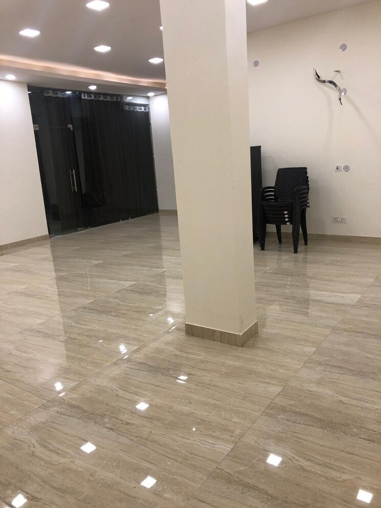 Room, hong-kong-bazaar 3 Bedroom 204 Sq.Yd. Builder Floor In Sector 57 Gurgaon 7917573