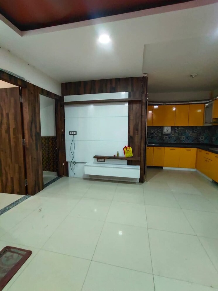 Living Room, freedom fighters enclave 2 Bedroom 1000 Sq.Ft. Apartment In Freedom Fighters Enclave Delhi 7917594