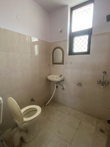 Bathroom in 2 BHK Independent House at Ansal Plaza Sector-23, Palam Vihar – for Rent