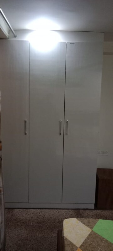 Furnished Amenities in 3 BHK Builder Floor at Cosmos Floors, Sector 52 – for Rent