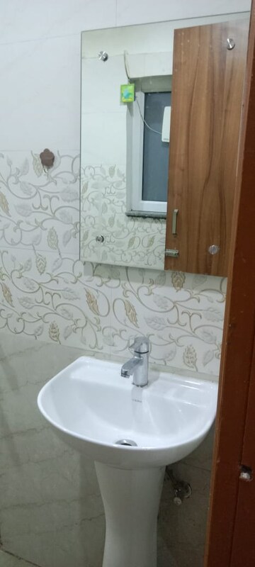 Bathroom in 3 BHK Builder Floor at Cosmos Floors, Sector 52 – for Rent