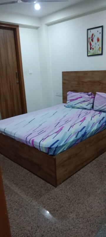 Master Bedroom in 3 BHK Builder Floor at Cosmos Floors, Sector 52 – for Rent