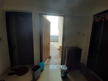 Living Room in 1.5 BHK Apartment at Shah Royale, Kharghar Sector 4 – for Sale