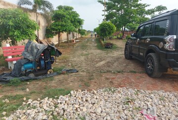  Plot – Exterior View View at Raebareli Road - for Sale