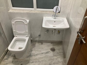 Bathroom in 2 BHK Builder Floor at Ansal Sushant Lok I, Sector 43 – for Rent
