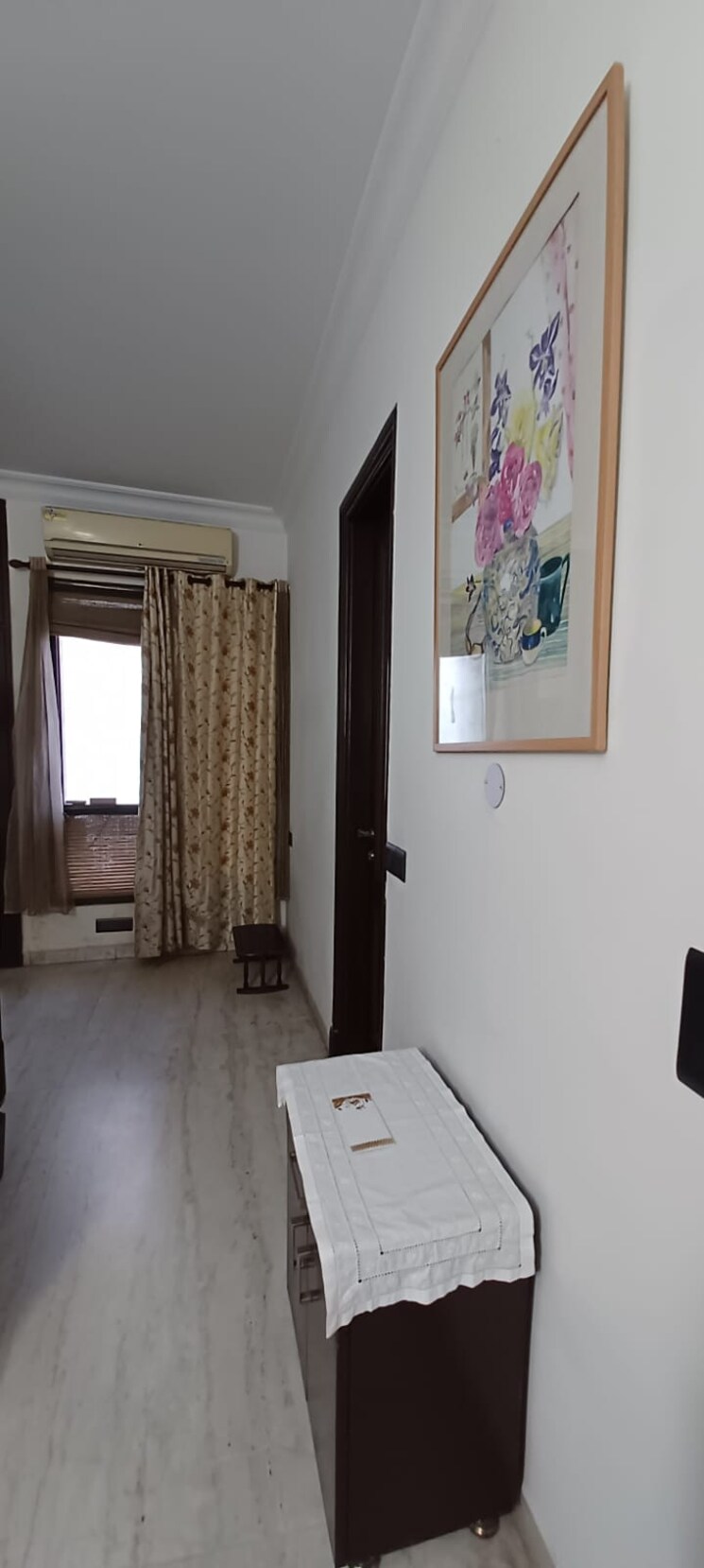 Living Room, defence colony 3 Bedroom 2000 Sq.Ft. Builder Floor In Defence Colony Delhi 7917689