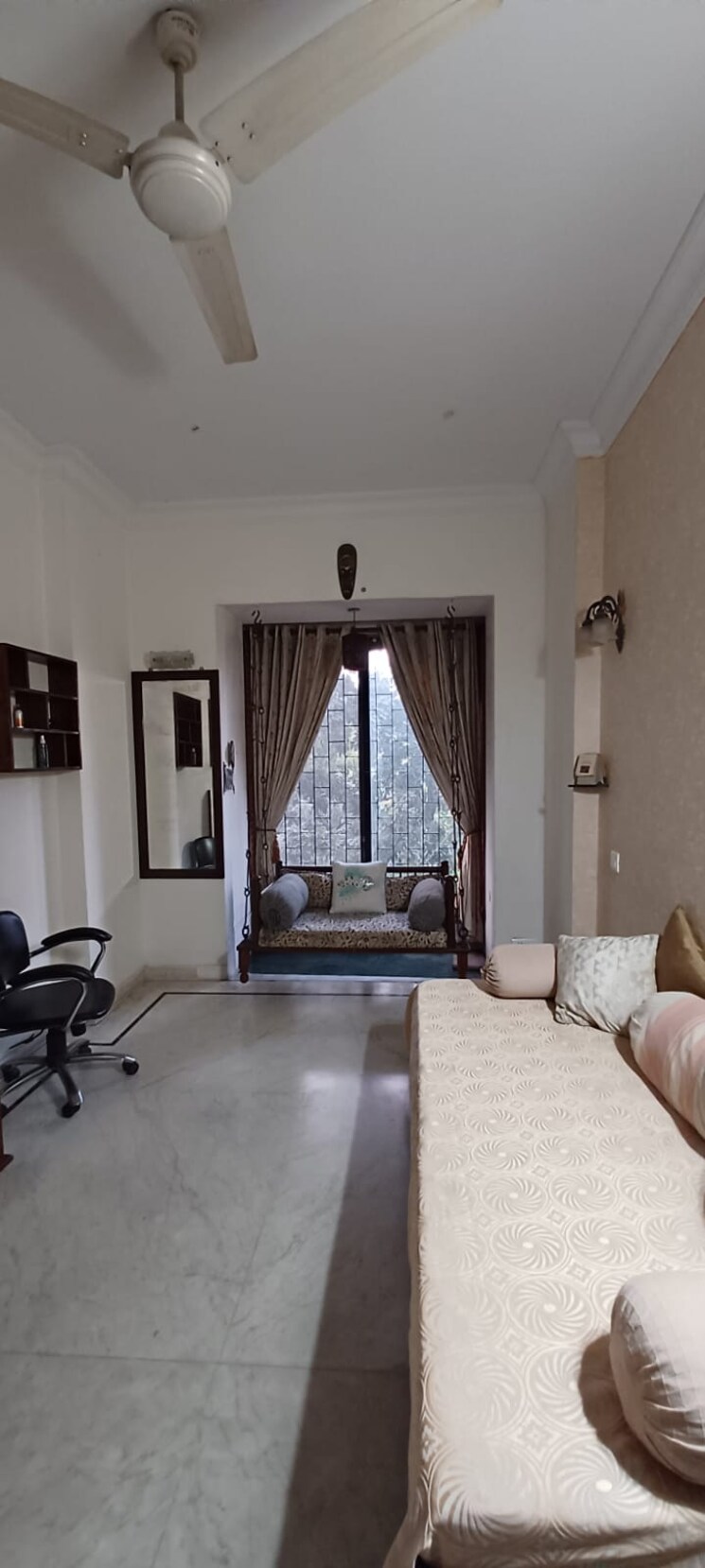 undefined, defence colony 3 Bedroom 2000 Sq.Ft. Builder Floor In Defence Colony Delhi 7917689