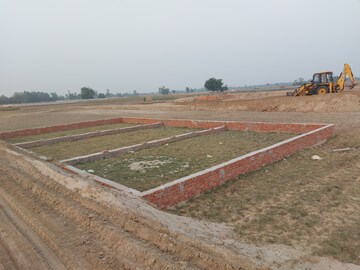 Plot Area in  Plot at Gosainganj – for Sale
