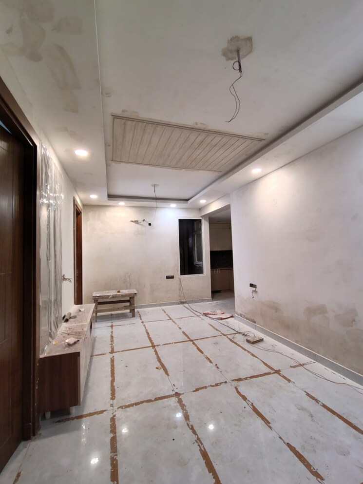 Living Room, sector 107 3 Bedroom 1600 Sq.Ft. Builder Floor In Sector 107 Noida 7917712