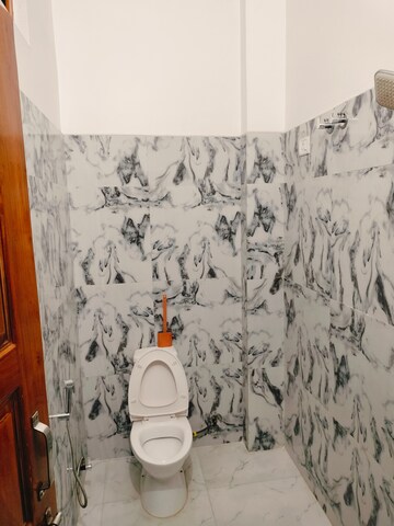 Bathroom in 2 BHK Builder Floor at Gomti Nagar – for Rent
