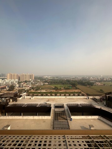 Balcony in 1 RK Apartment at Sector 63 – for Rent