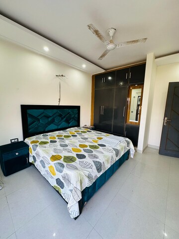 Master Bedroom in 2.5 BHK Builder Floor at Ansals Flexi Homes, Sector 57 – for Rent