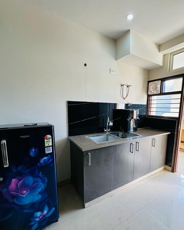 Kitchen in 2.5 BHK Builder Floor at Ansals Flexi Homes, Sector 57 – for Rent