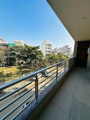 Balcony in 2.5 BHK Builder Floor at Ansals Flexi Homes, Sector 57 – for Rent