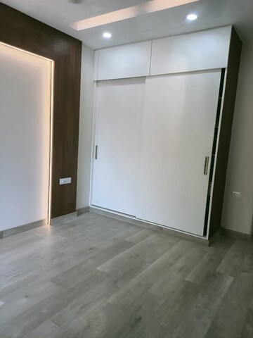 Room in 4 BHK Builder Floor at Palam Vihar Residents Association, Palam Vihar – for Rent
