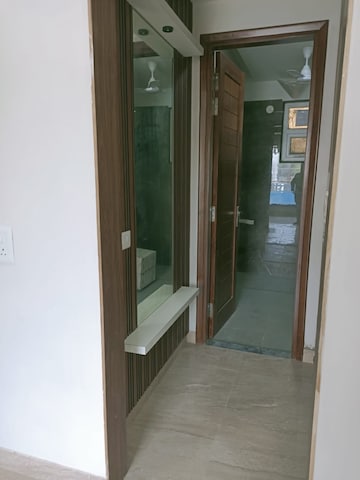 Building Lobby in 4 BHK Builder Floor at Palam Vihar Residents Association, Palam Vihar – for Rent