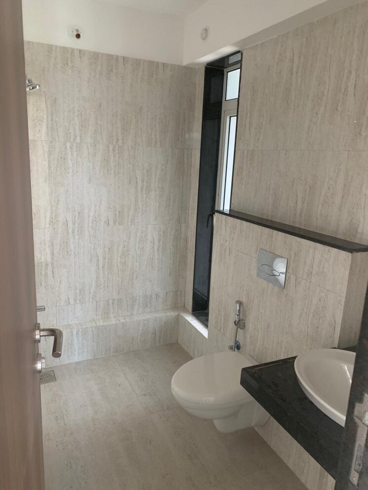 Bathroom, sheth-avalon-phase-2 2 Bedroom 759 Sq.Ft. Apartment In Majiwada Thane 7917844
