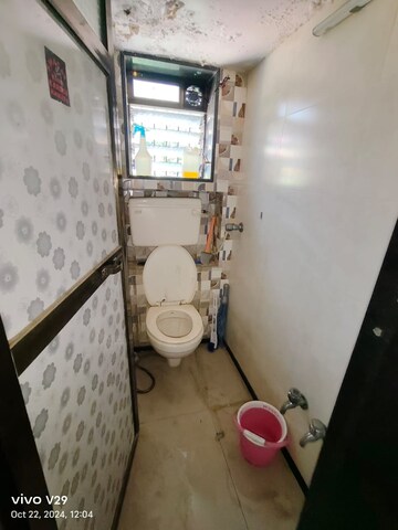 Bathroom in 1 BHK Apartment at Dombivli East – for Rent