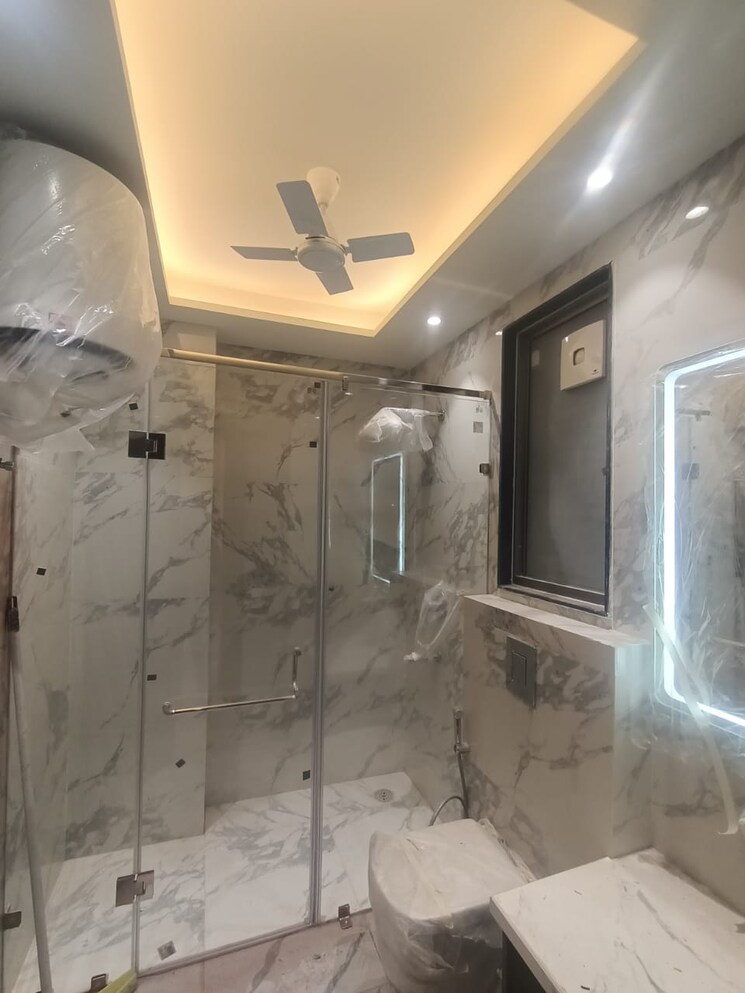 Bathroom, sushant-lok-3 4 Bedroom 1990 Sq.Ft. Builder Floor In Sector 57 Gurgaon 7917854