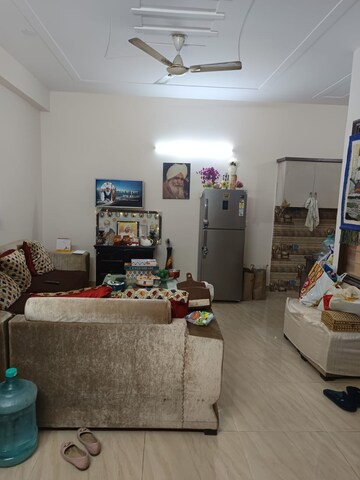 Living Room in 2 BHK Apartment at Sector 45 – for Rent