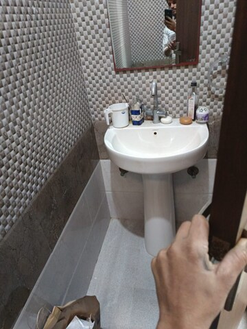 Bathroom in 2 BHK Apartment at Sector 47 – for Rent