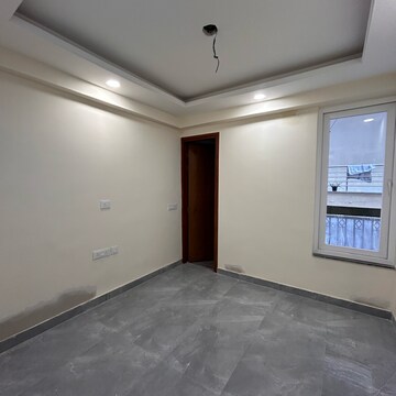 Room in 3 BHK Builder Floor at Palm Residency Chhatarpur, Rajpur Khurd Extension – for Rent
