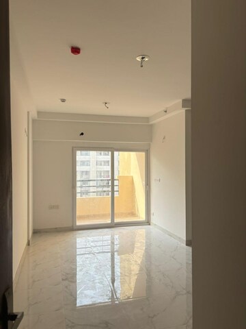Room in 2 BHK Apartment at Migsun Twinz, Eta Ii Greater Noida – for Sale