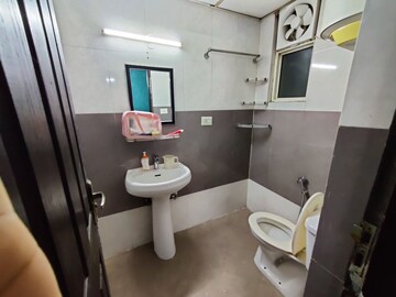 Master Bedroom in 2 BHK Apartment at Supertech 34 Pavilion, Sector 34 – for Rent