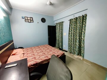 Bedroom in 2 BHK Apartment at Supertech 34 Pavilion, Sector 34 – for Rent