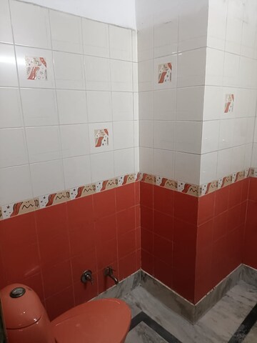 Bathroom in 3 BHK Builder Floor at Sector 69 – for Rent