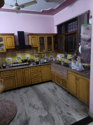 Kitchen in 3 BHK Builder Floor at Sector 69 – for Rent