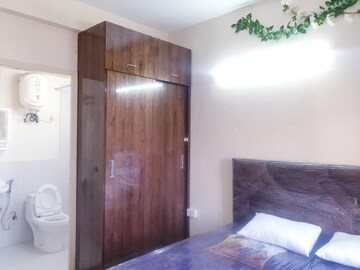 Bedroom in 2 BHK Apartment at Sector 67 – for Rent