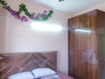 Bedroom in 2 BHK Apartment at Sector 67 – for Rent