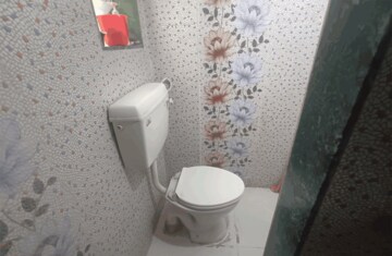 Bathroom in 1 BHK Independent House at Airoli Sector 3 – for Rent
