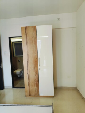 Room in 1 BHK Apartment at Puranik Rumah Bali, Ghodbunder Road – for Rent