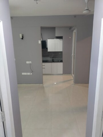 Room in 2 BHK Apartment at Supertech Hues, Sector 68 – for Rent