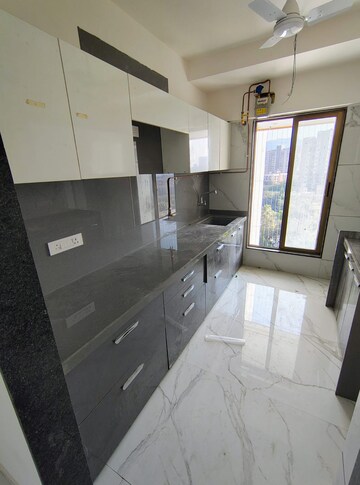Master Bedroom in 2 BHK Apartment at Shubham Trident, Chembur – for Rent