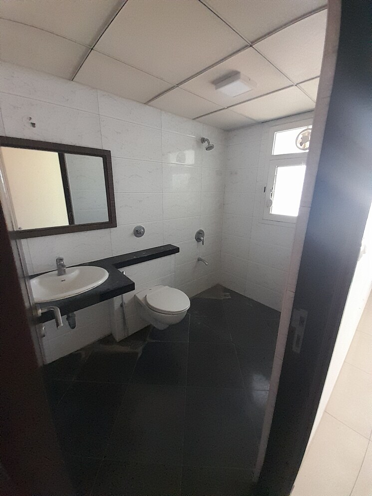 Bathroom, sobha-garnet 3 Bedroom 1500 Sq.Ft. Apartment In Kondhwa Pune 7918017