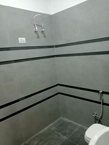 Furnished Amenities in 2 BHK Independent House at Gomti Nagar – for Sale