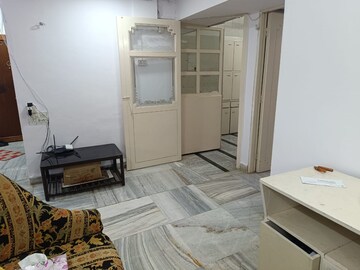 Living Room in 3 BHK Apartment at Borivali West – for Rent