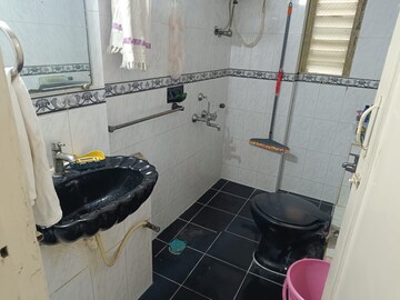 Attached Bathroom in 3 BHK Apartment at Borivali West – for Rent