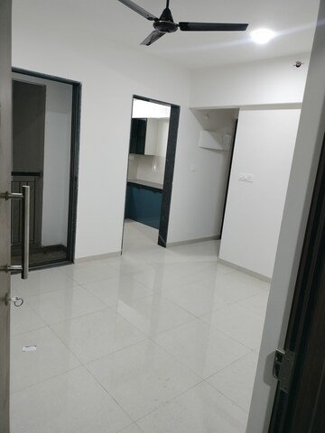 Room in 1 BHK Apartment at Runwal Eirene, Balkum Pada – for Sale