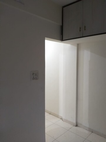 2 BHK Apartment For Rent in Shree Tirupati Maple Tower, Kondhwa