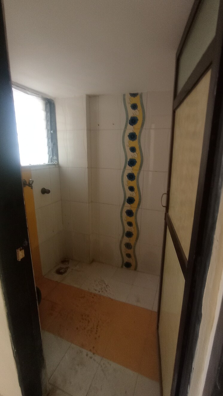 Bathroom, dombivli west Studio 365 Sq.Ft. Apartment In Dombivli West Thane 7918136